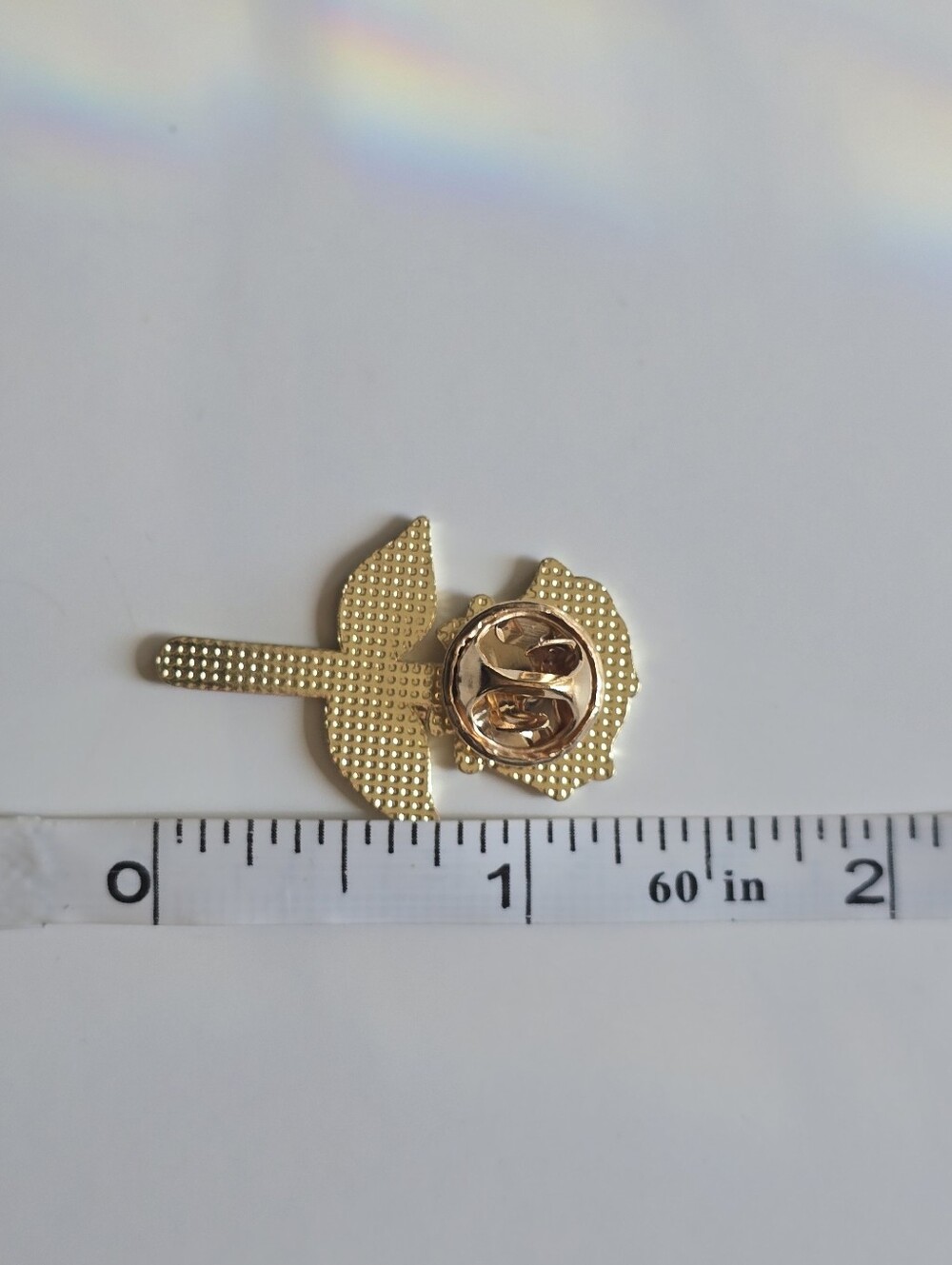 ⚘️ Red Rose Pin - Picture 5 of 6